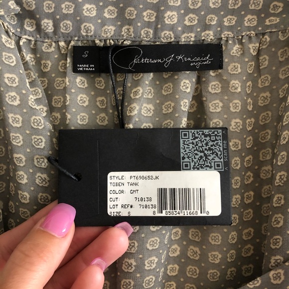 Patterson J. Kincaid Toben flowy top sz: S NWT - Picture 3 of 5